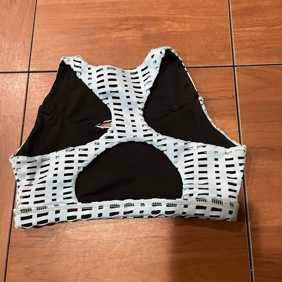 HoneyCut blue cut out mesh crop dance top - Picture 2 of 4